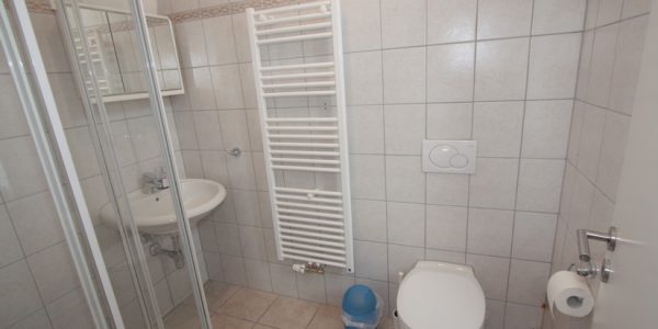 Forellenhof Doppelzimmer Nr. 30 Bad